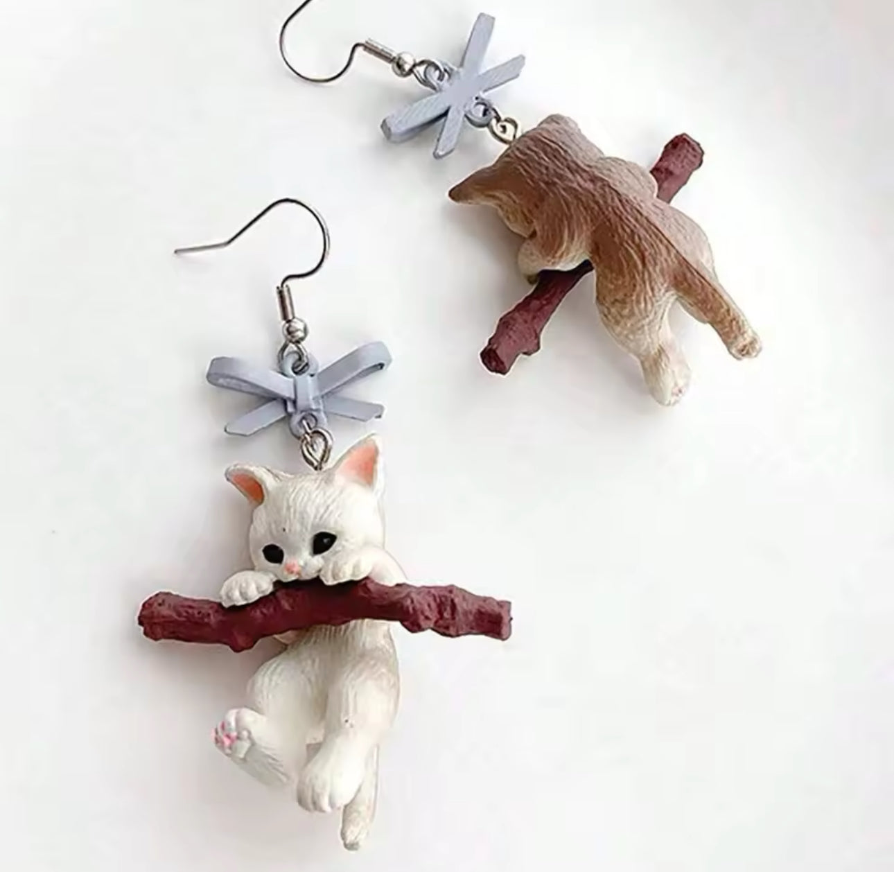 Boucles d'oreilles pendantes en forme de chats