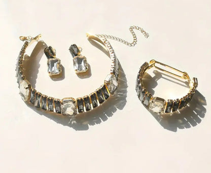 Oversized zirconia earrings