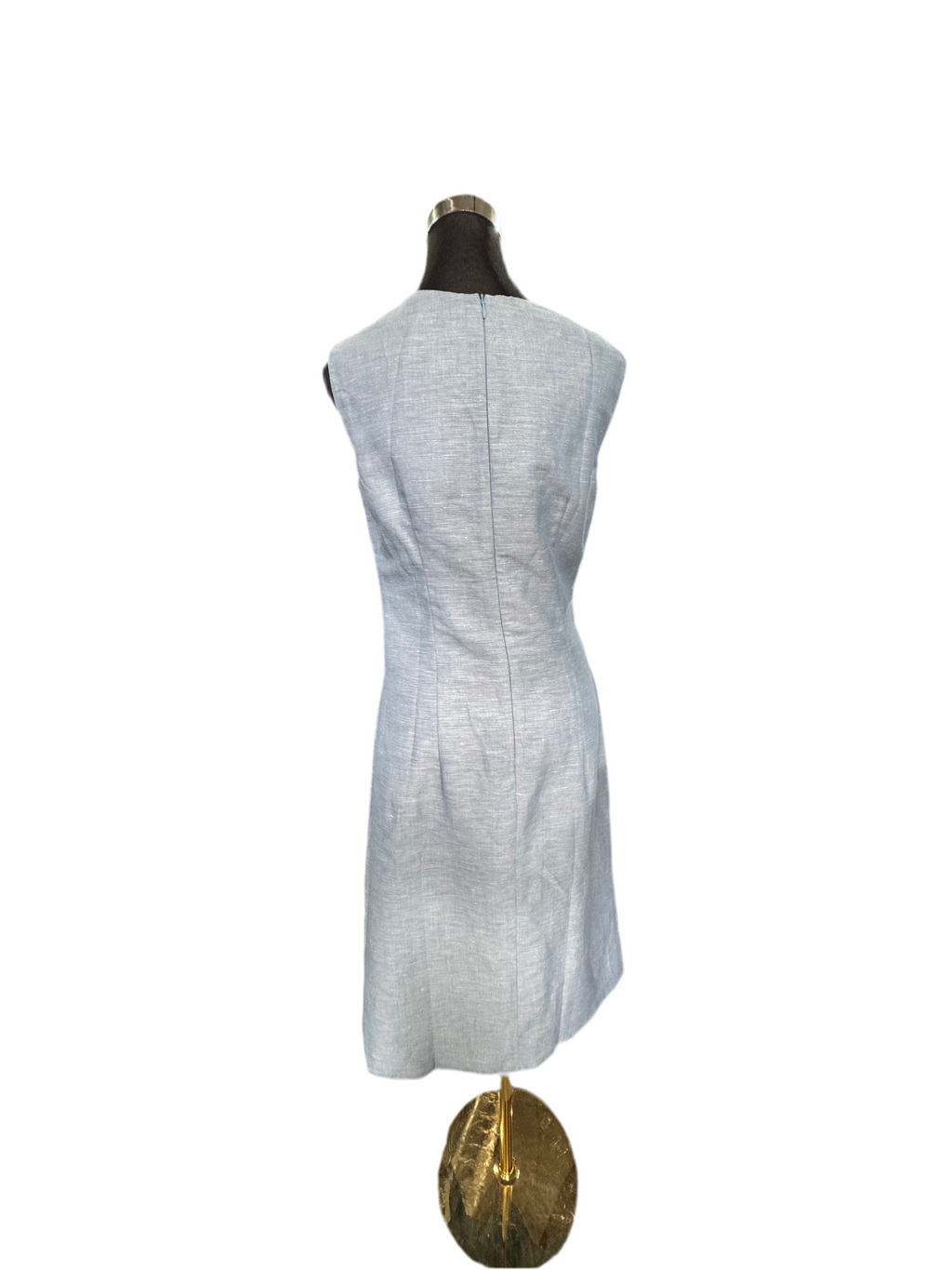 La robe à lignes pliées