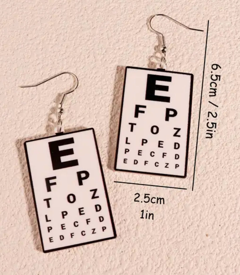 Boucles d'oreilles avec échelle d'acuité visuelle