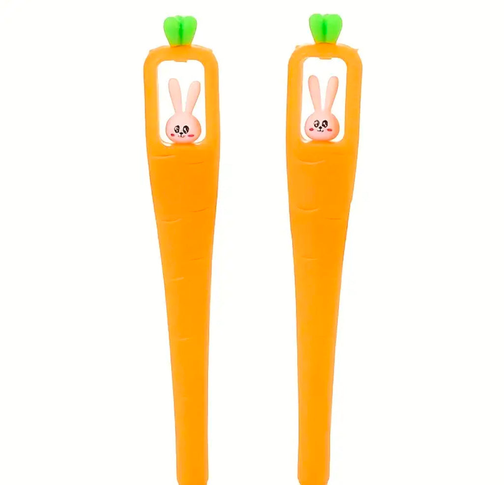 Lapin dans un stylo à carottes