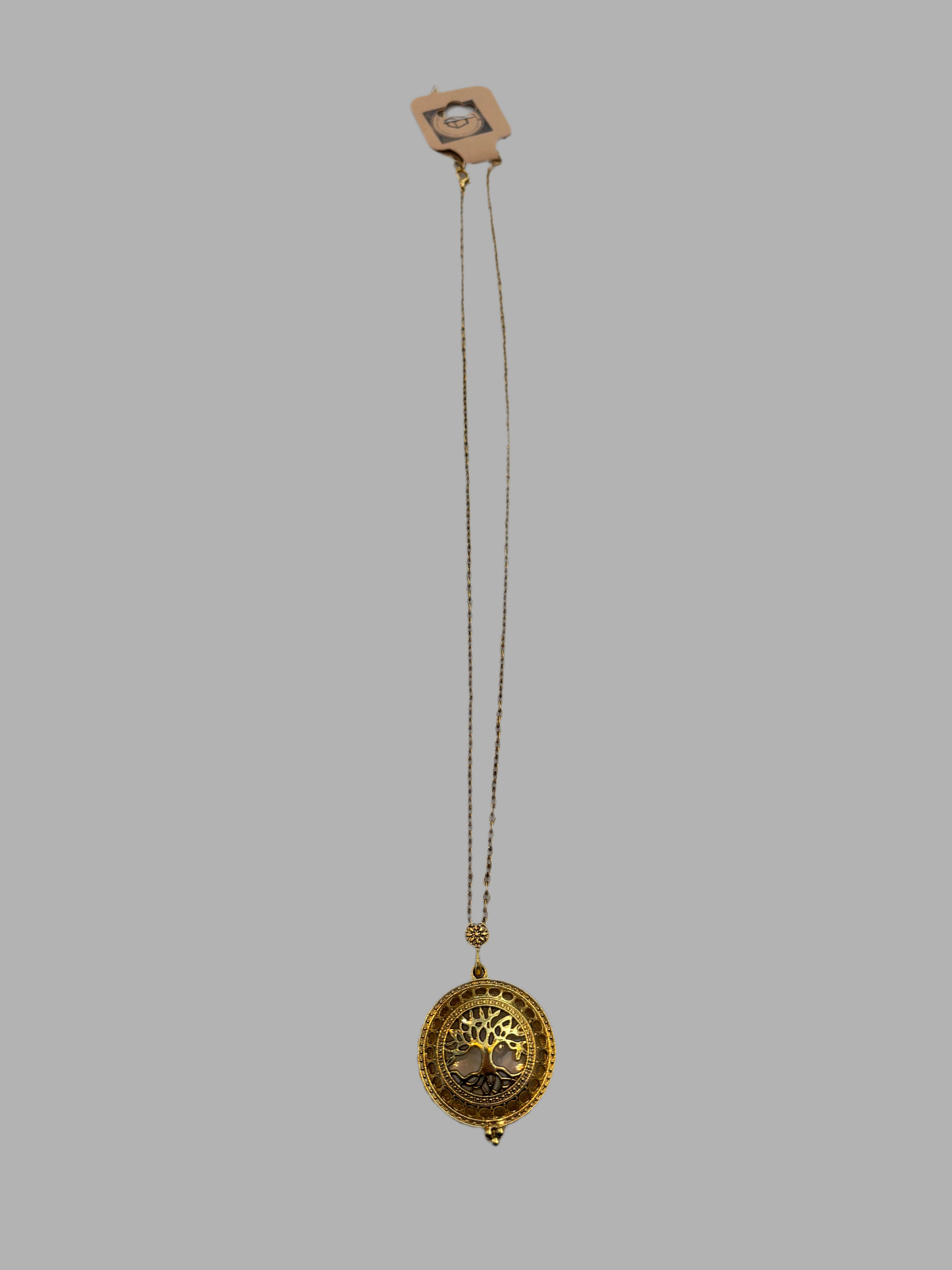 Necklace with magnifying glass