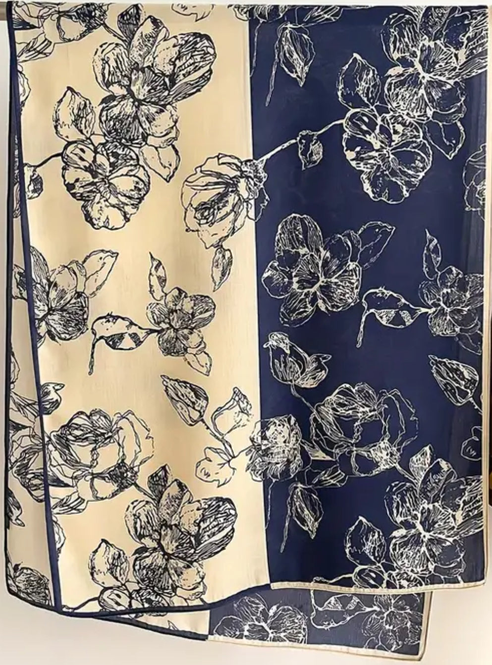 Floral double-sided scarf