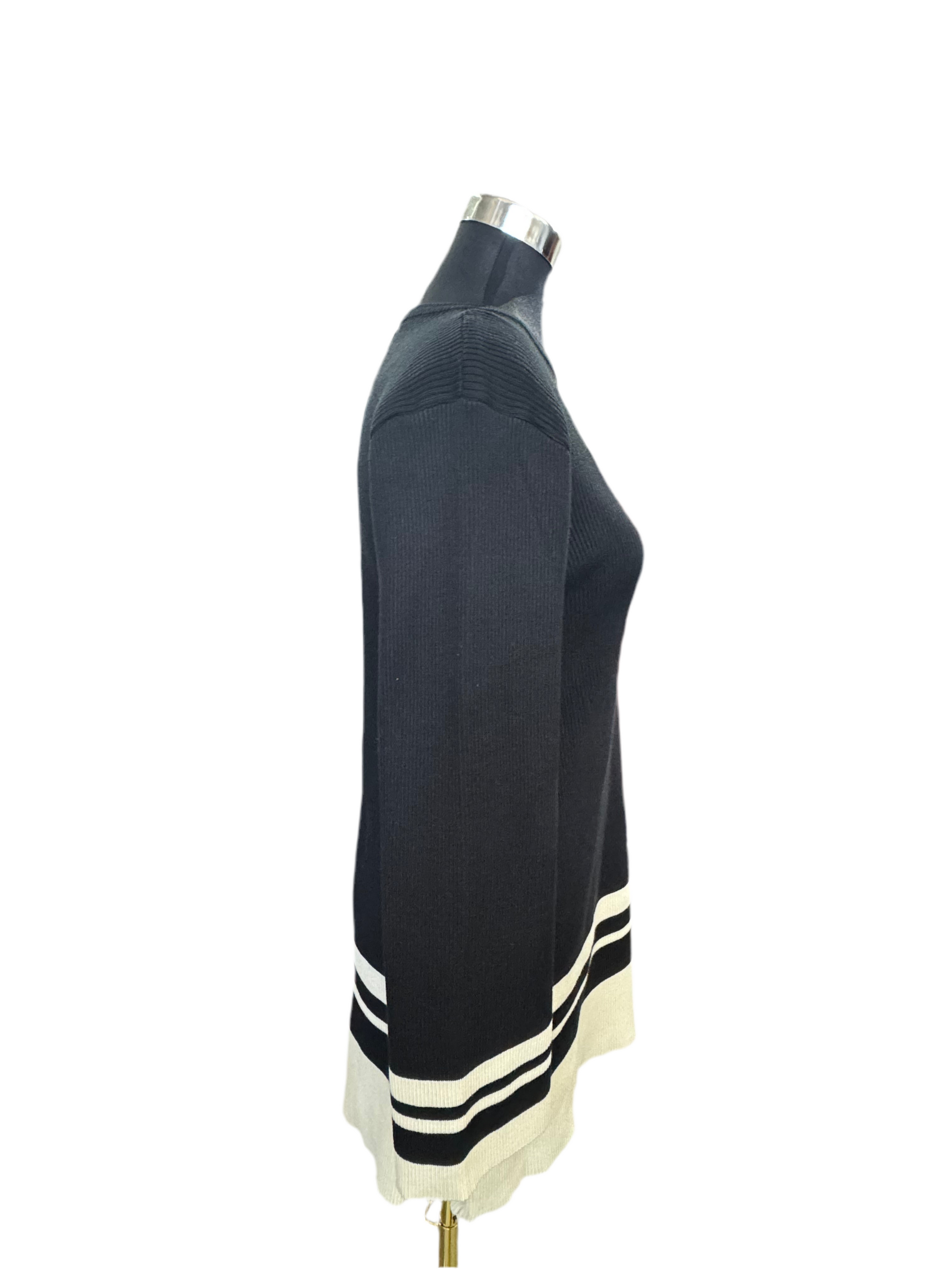 Knitted long sleeved top