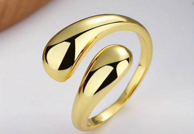 Modern 18k gold plated stainless steel ring