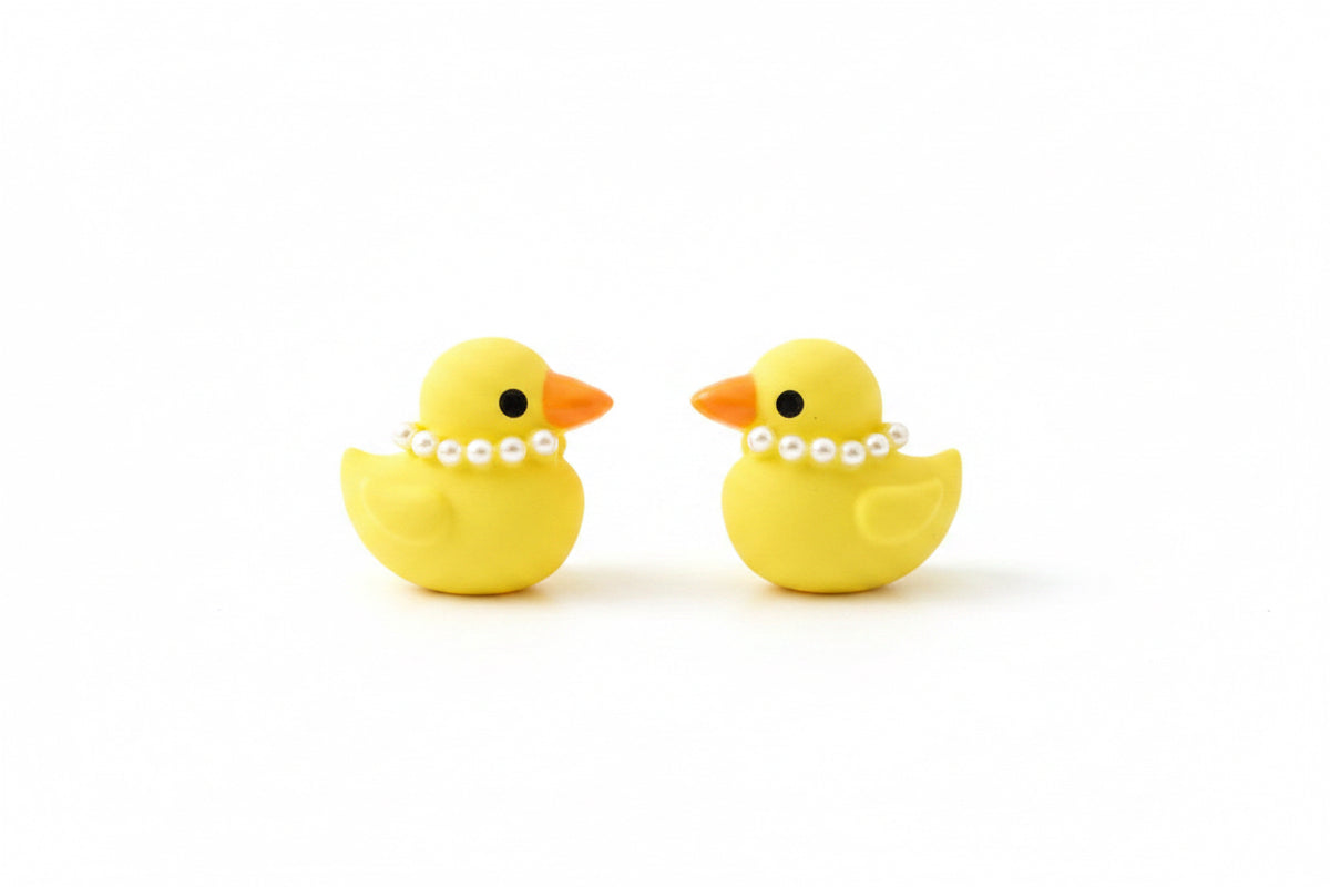 Duck with Pearl Necklace  Earrings