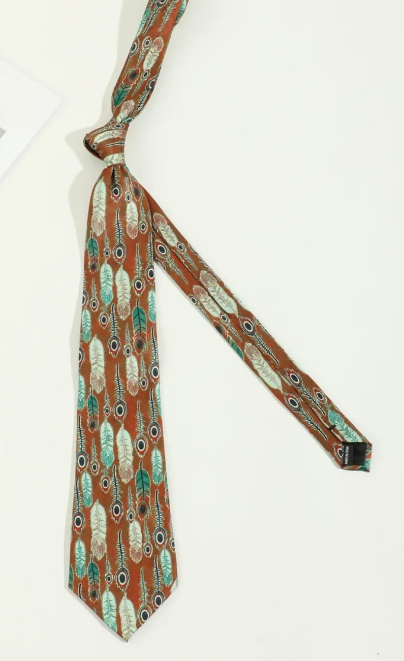 Cravate d'affaires en plumes