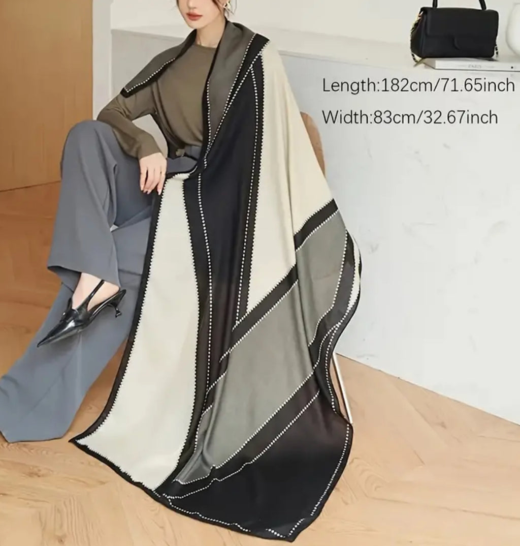 Écharpe beige et noire