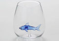 Gobelet en verre requin