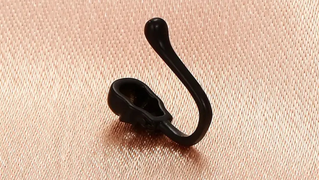 Skull clip-on nose ring