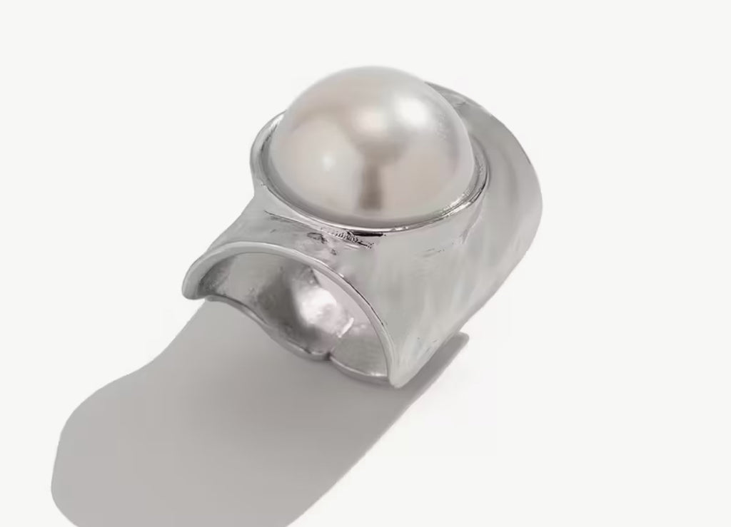 Bague en argent et perle