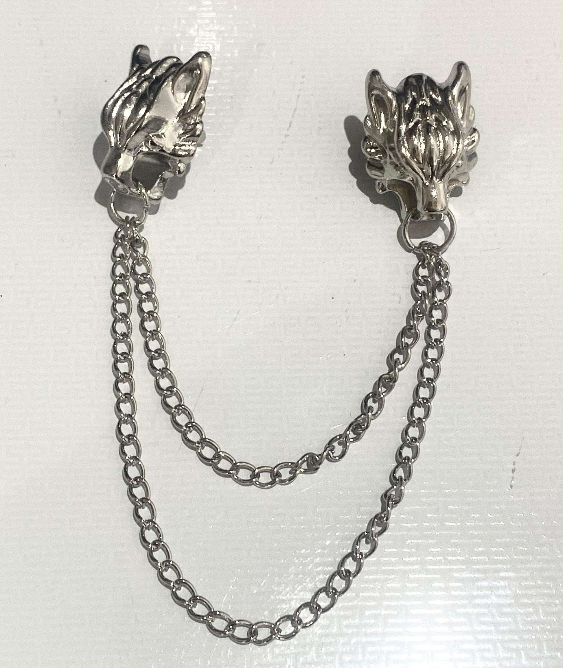 Silver Wolf brooch with Chain