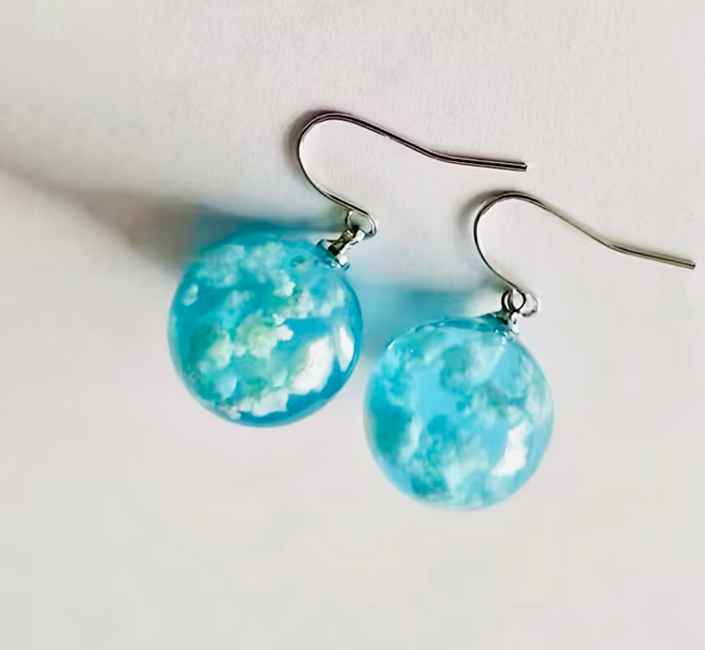 Boucles d'oreilles boule de verre ciel nuageux