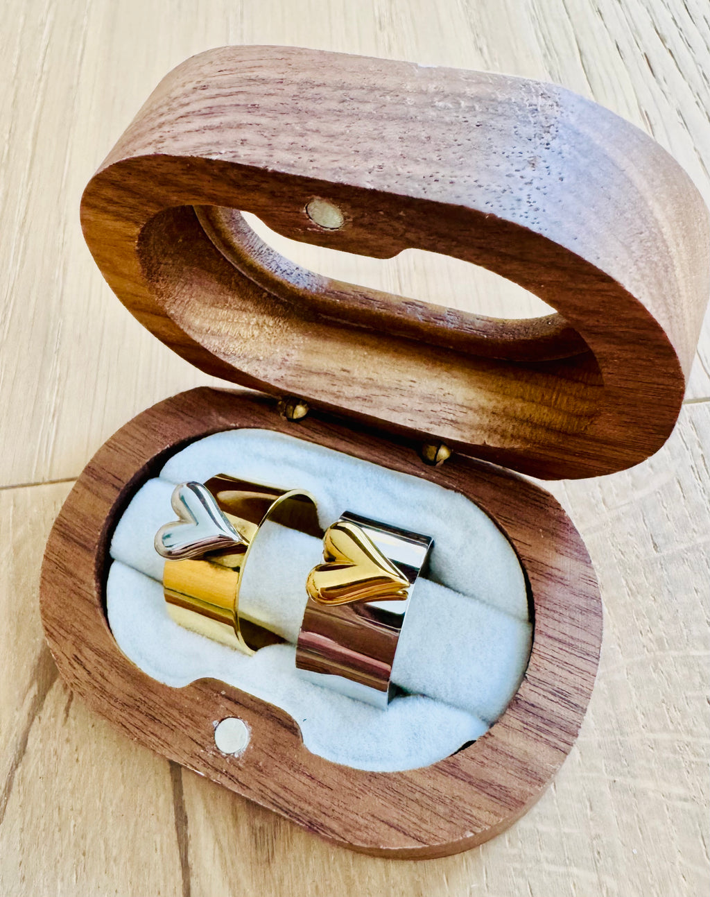 Couples Love Rings Gift Set