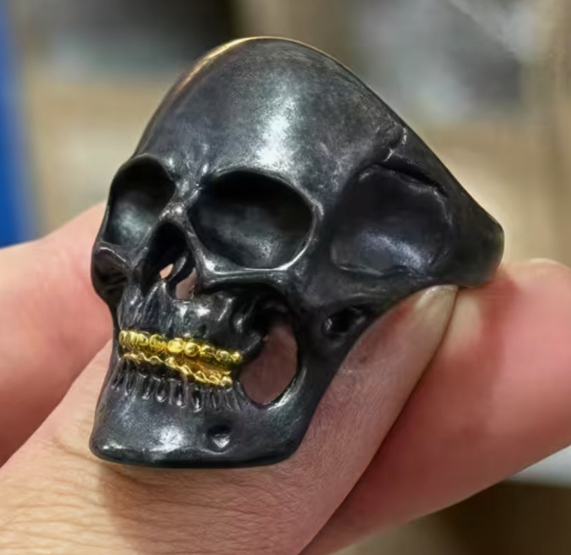 Bague tête de mort en acier inoxydable (noir)