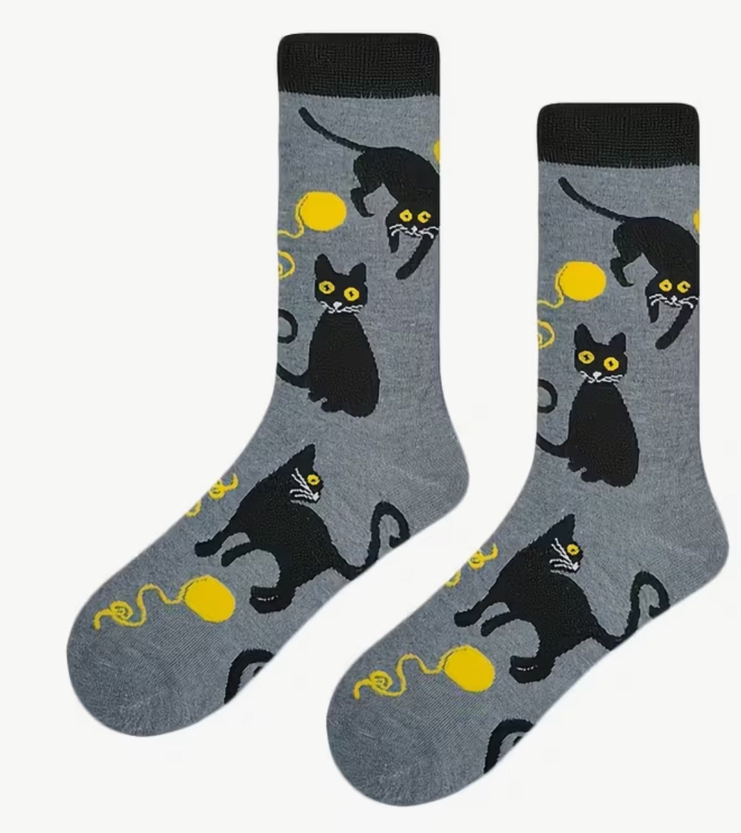 Black Cat with ball of wool socks