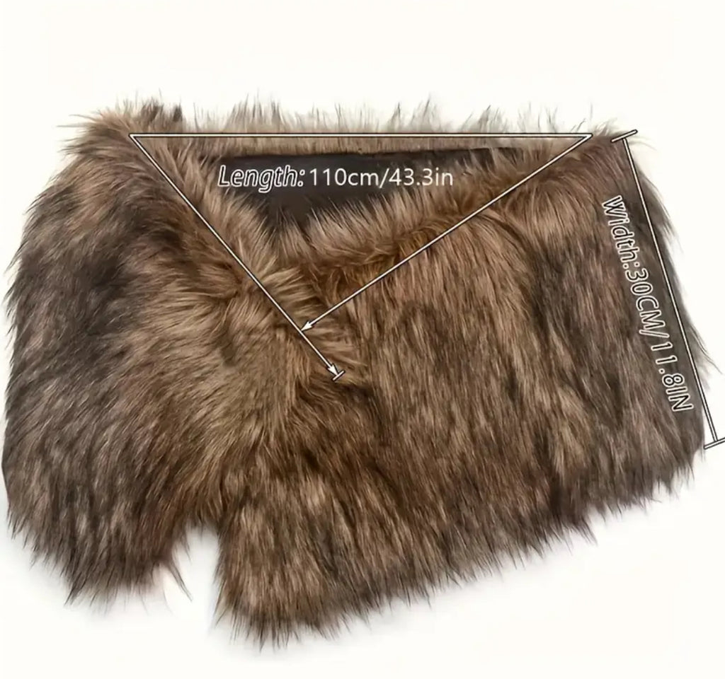 Cape en fourrure marron