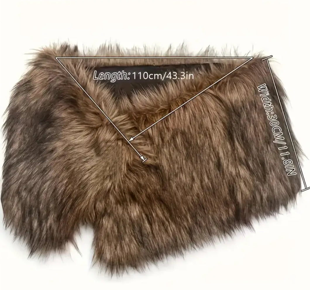 Cape en fourrure marron