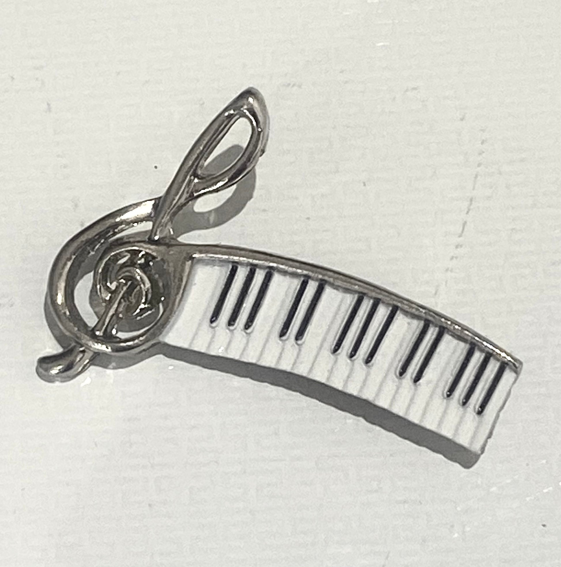 Musical Note Brooch