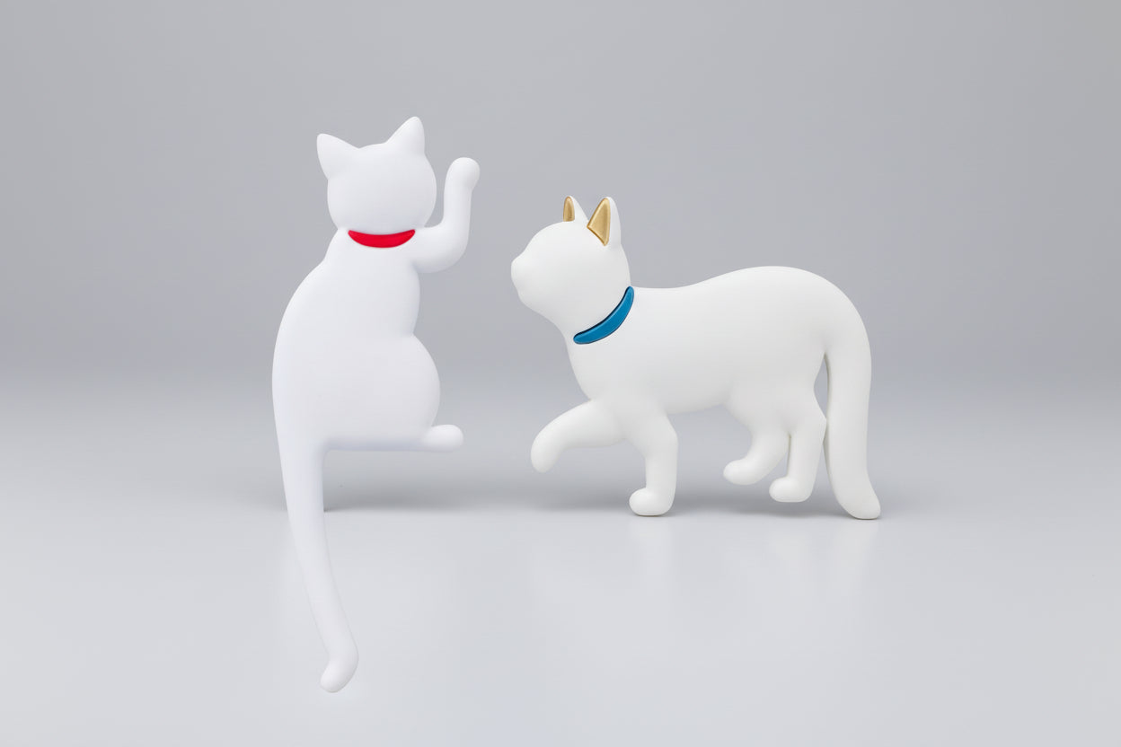 Magnetic White Cat Hook