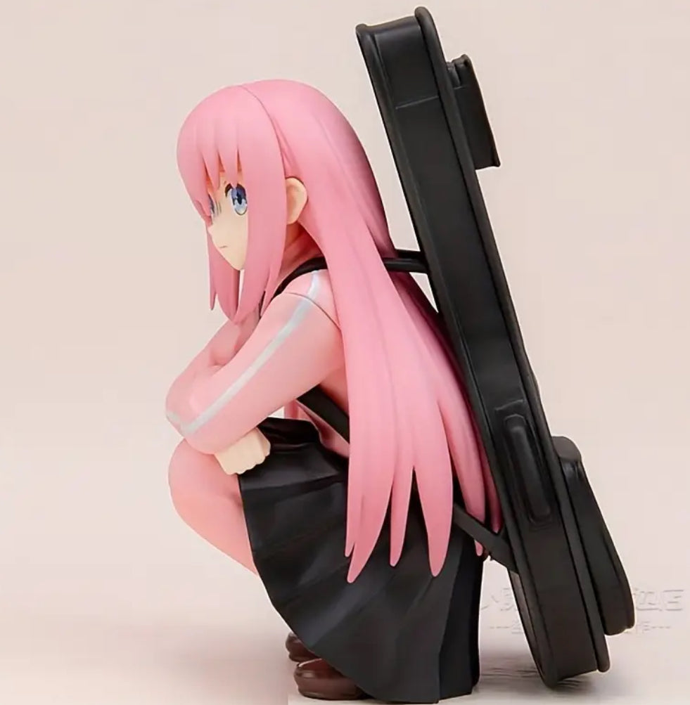 Figurine de guitariste accroupi d'anime (petite)