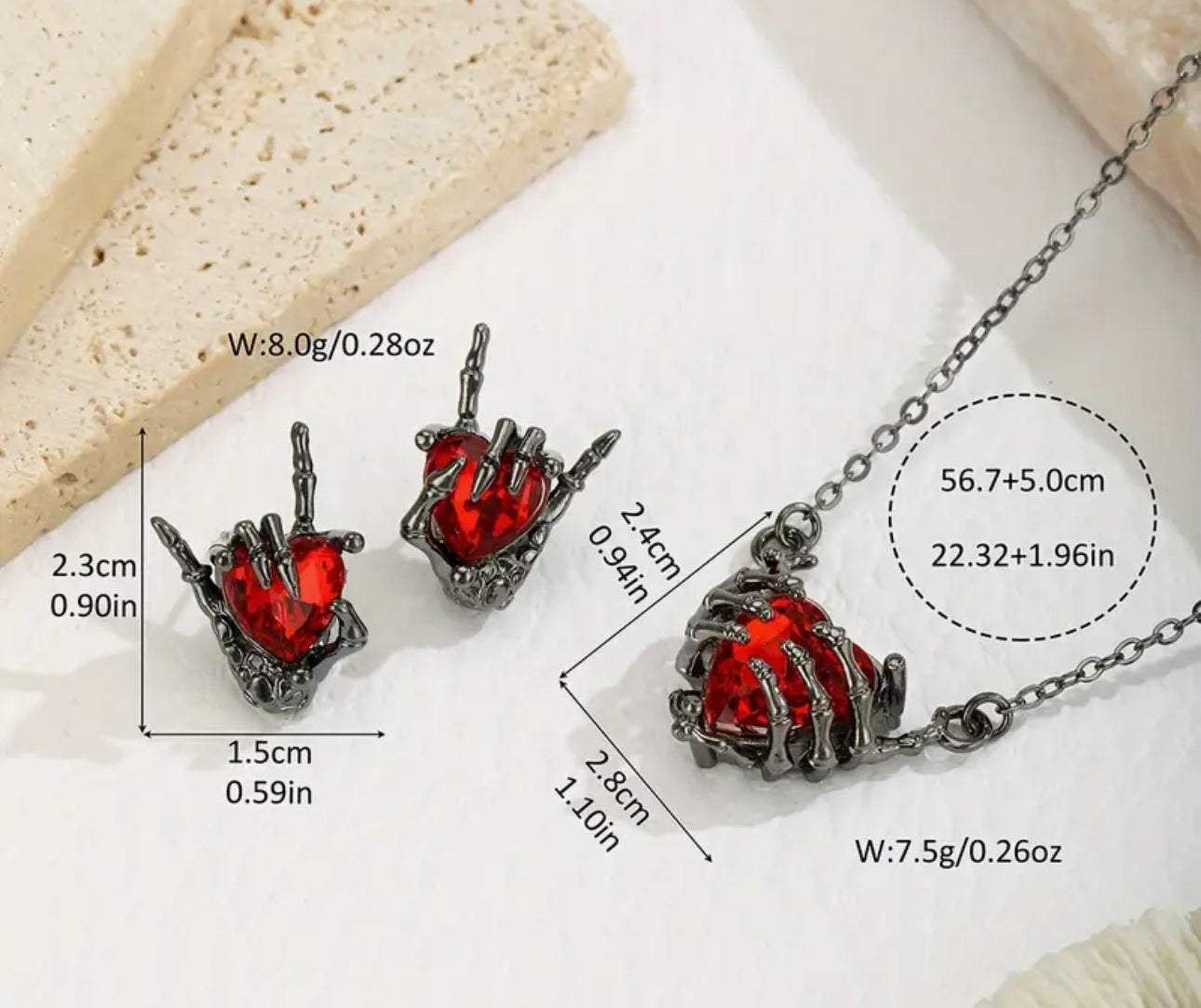 Ensemble de boucles d'oreilles et collier à couper le souffle