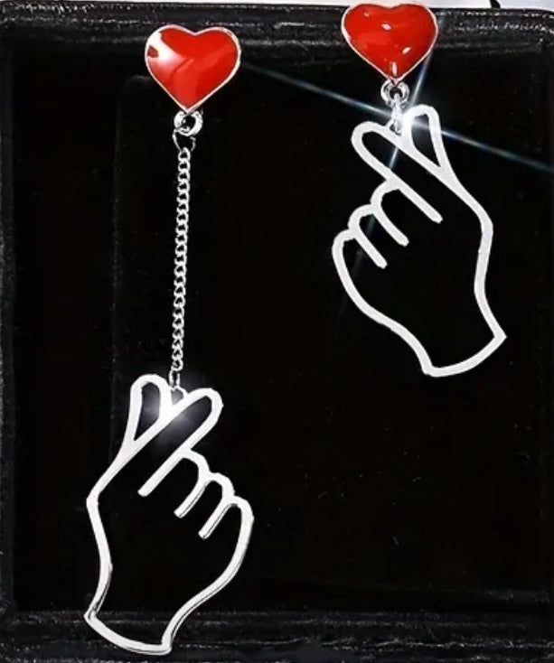 Hands hearts earrings