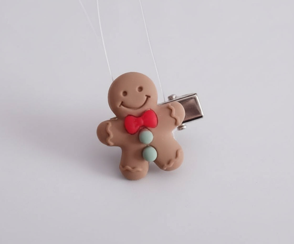 Small gingerbread man hair clip