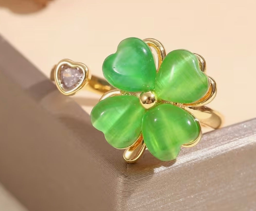 Green Clover Fidget Ring