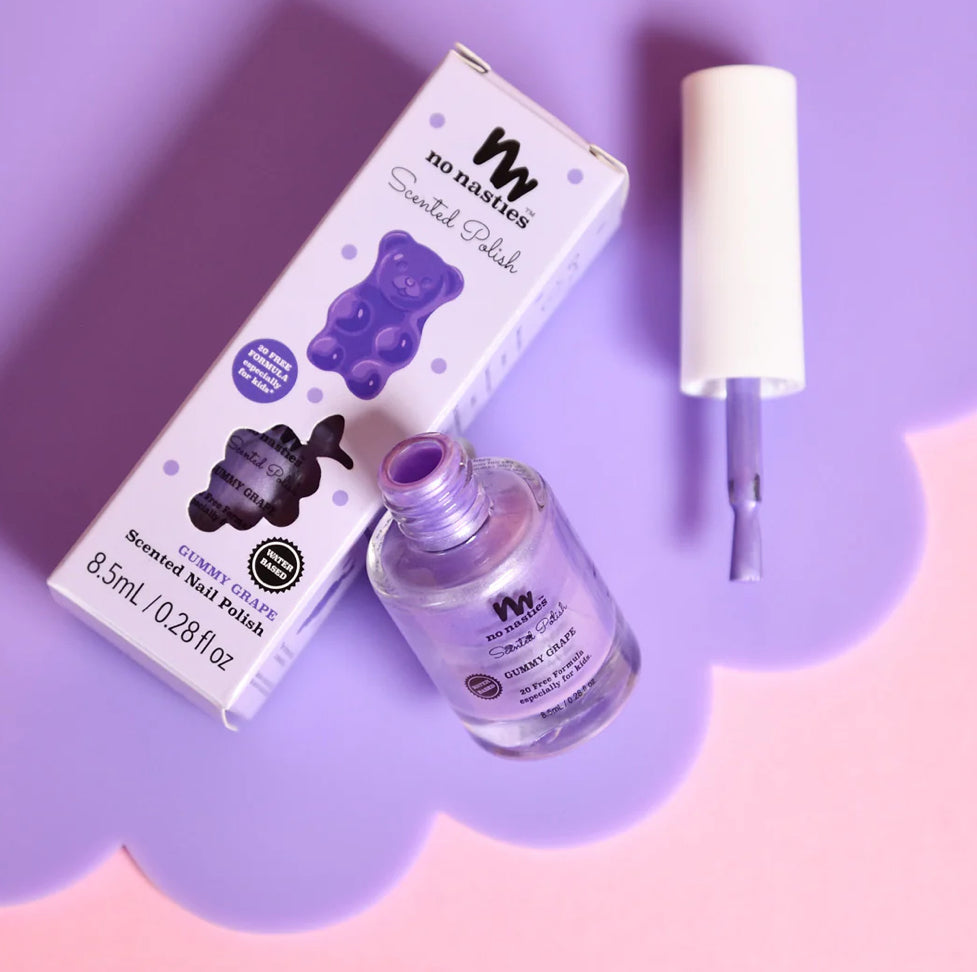 Vernis à ongles naturel pour enfants au raisin