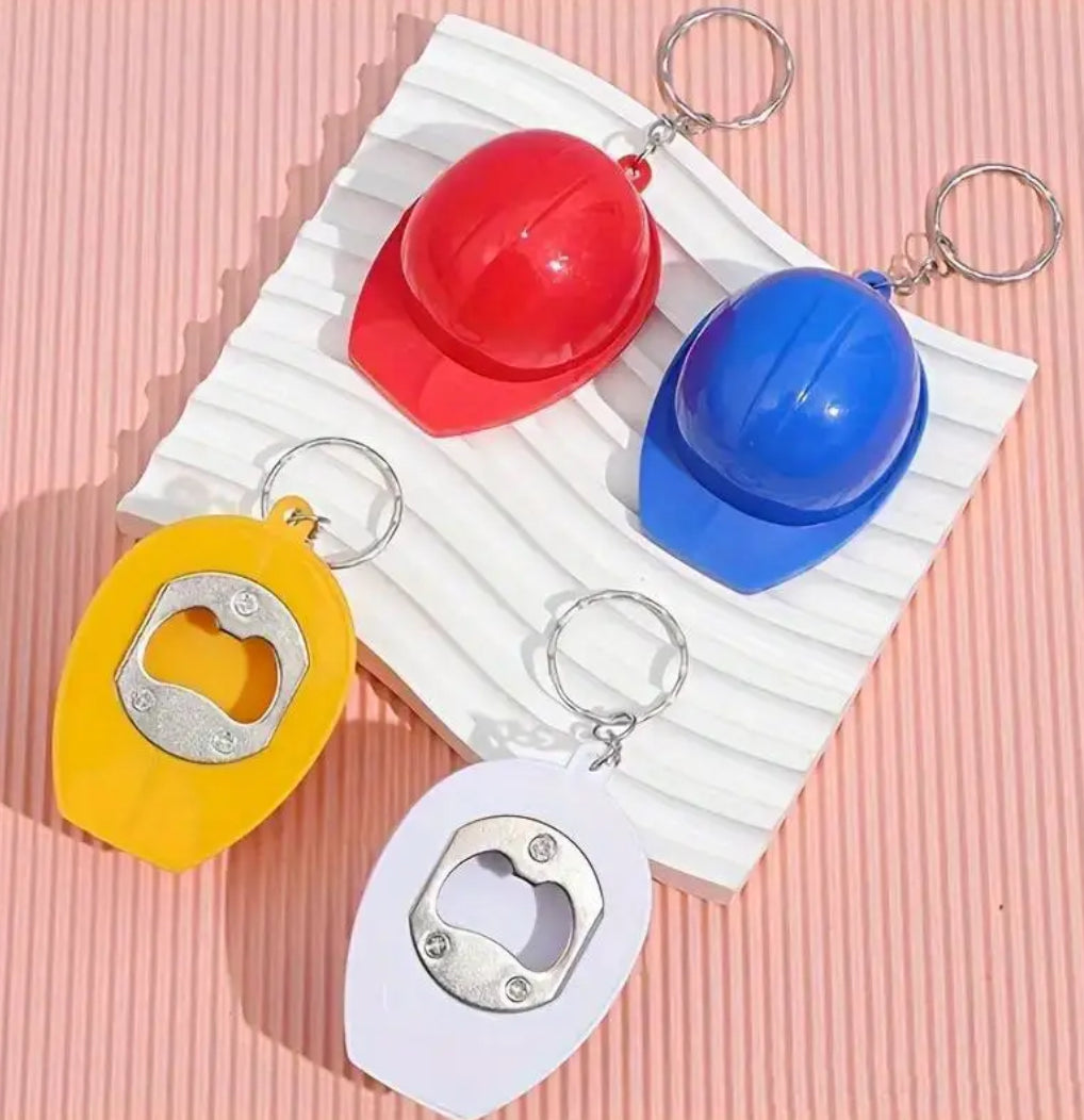 Porte-clés décapsuleur pour casque de chantier