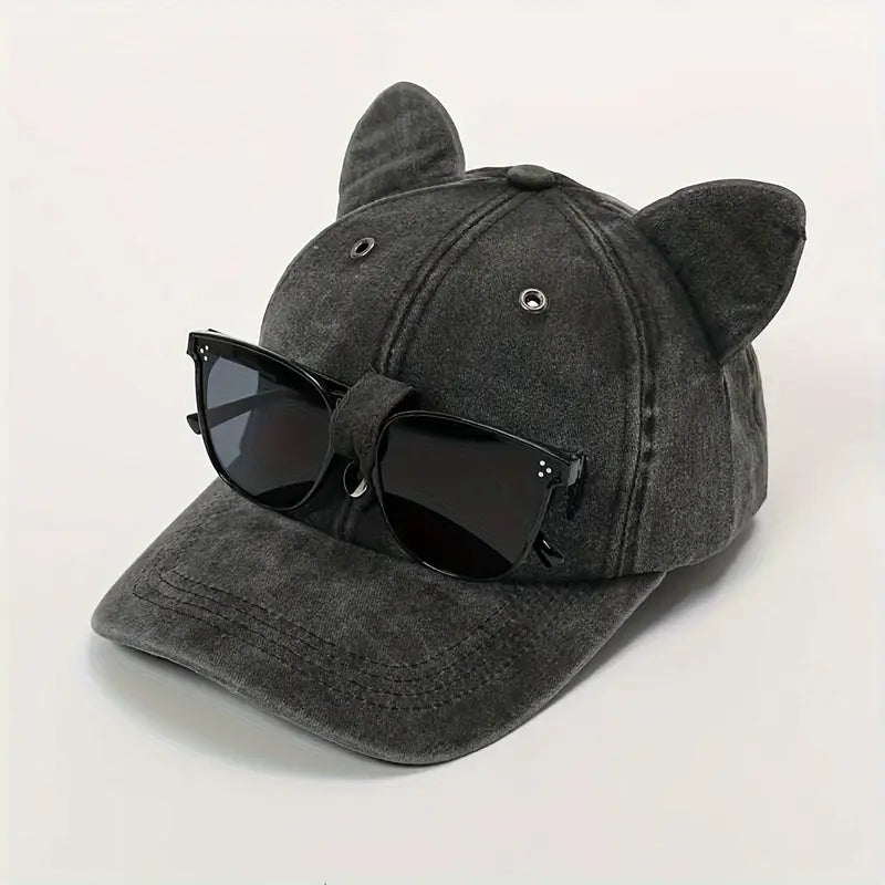 Casquette de baseball avec oreilles de chat et lunettes de soleil