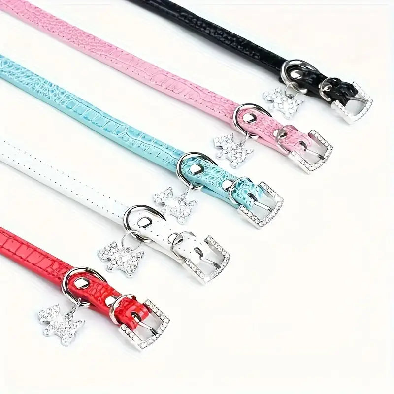 Collier pour chien bleu à imprimé crocodile synthétique