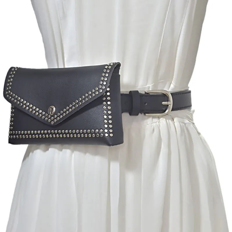 Ceinture porte-monnaie à rivets