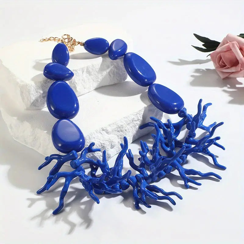 Collier ras du cou bohème à motif corail