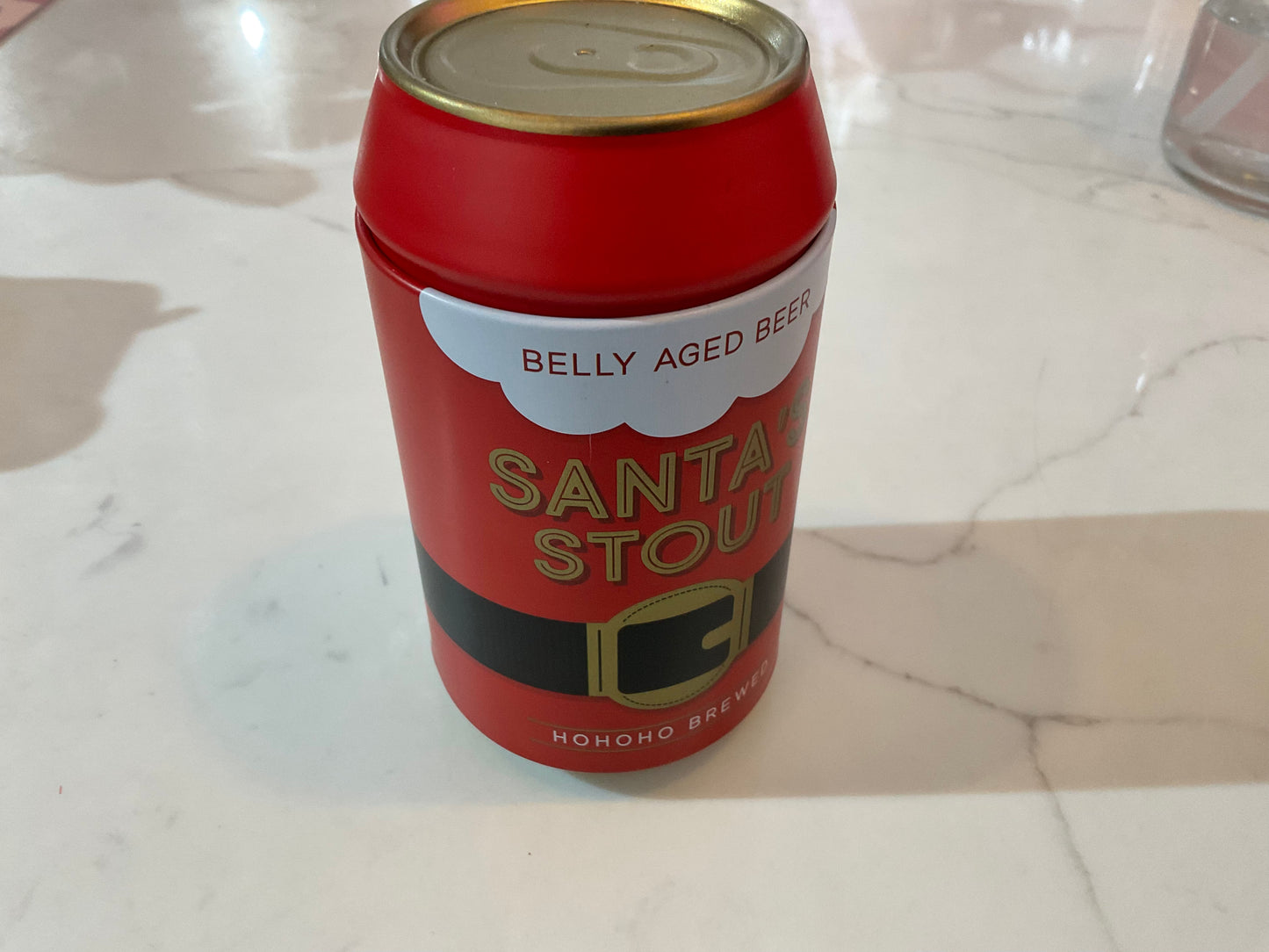 Santa’s Stout Gift Box Beers can