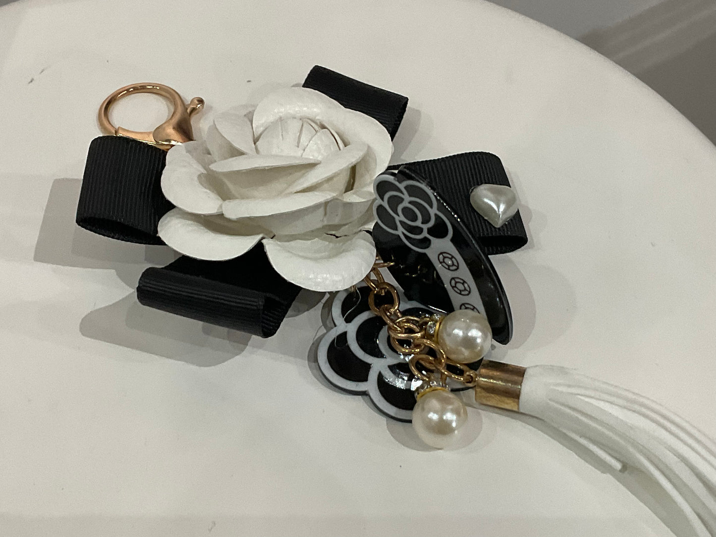 Black and White Flower Keychain with tassel