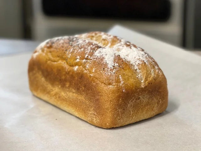 Pain de mie velours (faible en glucides/riche en protéines) non tranché (commander 48 heures à l'avance)