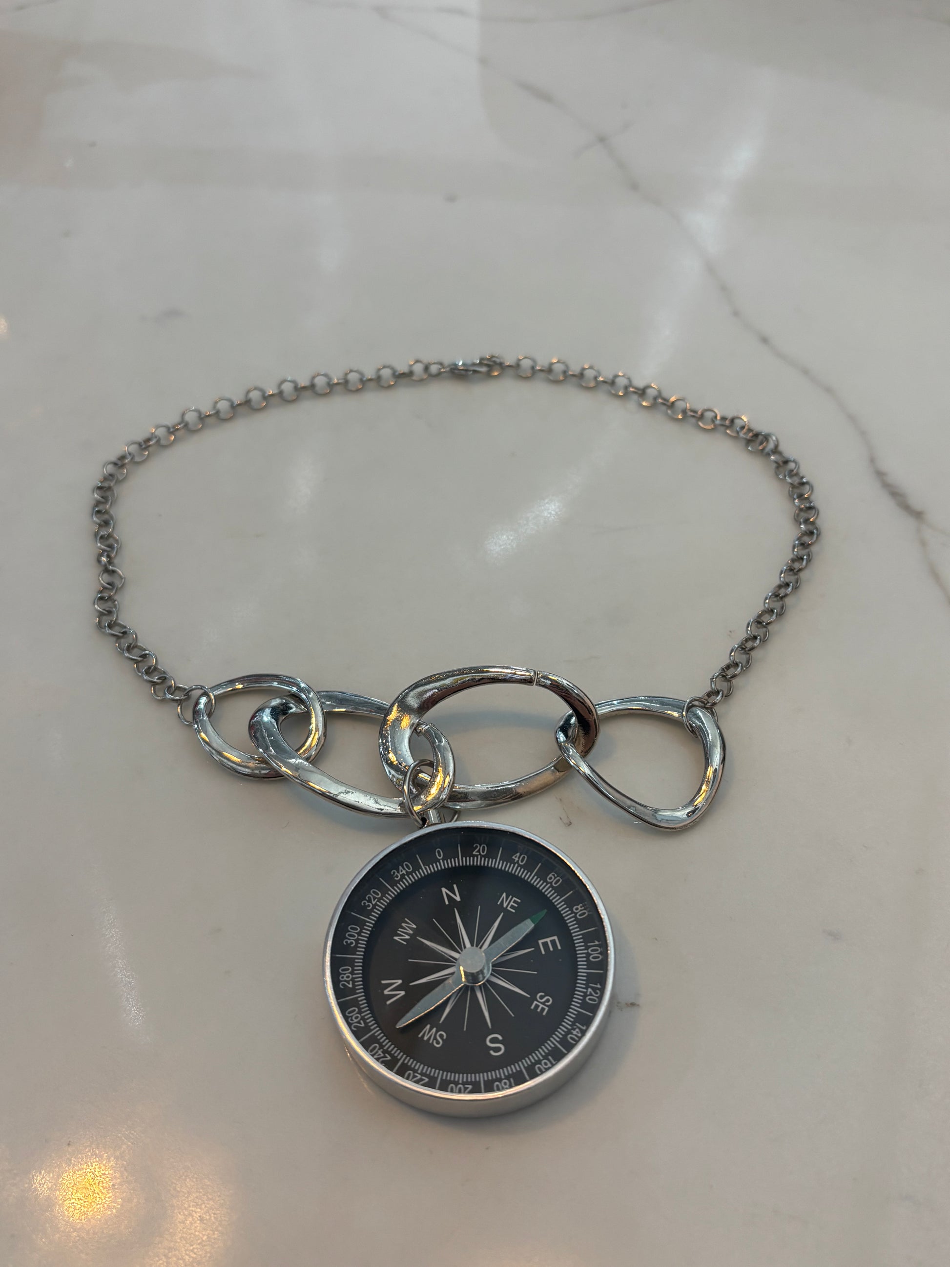 Collier boussole