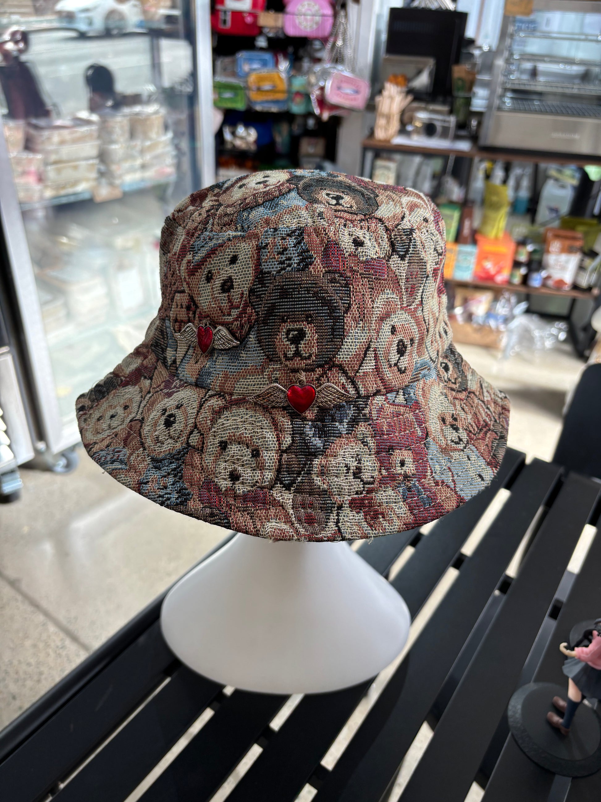 Teddy bear print bucket hat