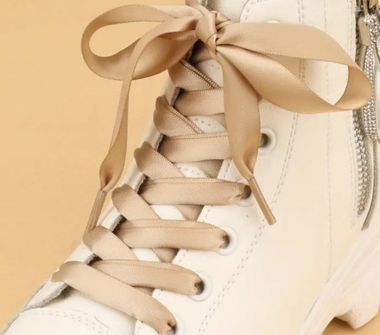 Beige satin shoelaces 120cm