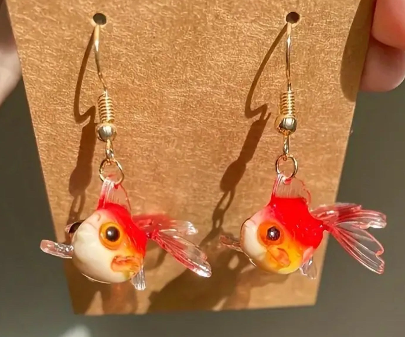 Boucles d'oreilles en forme d'hameçon de poisson rouge