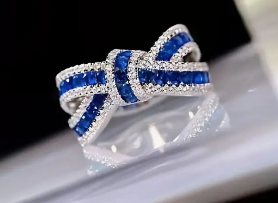 Zirconia blue bow knot ring