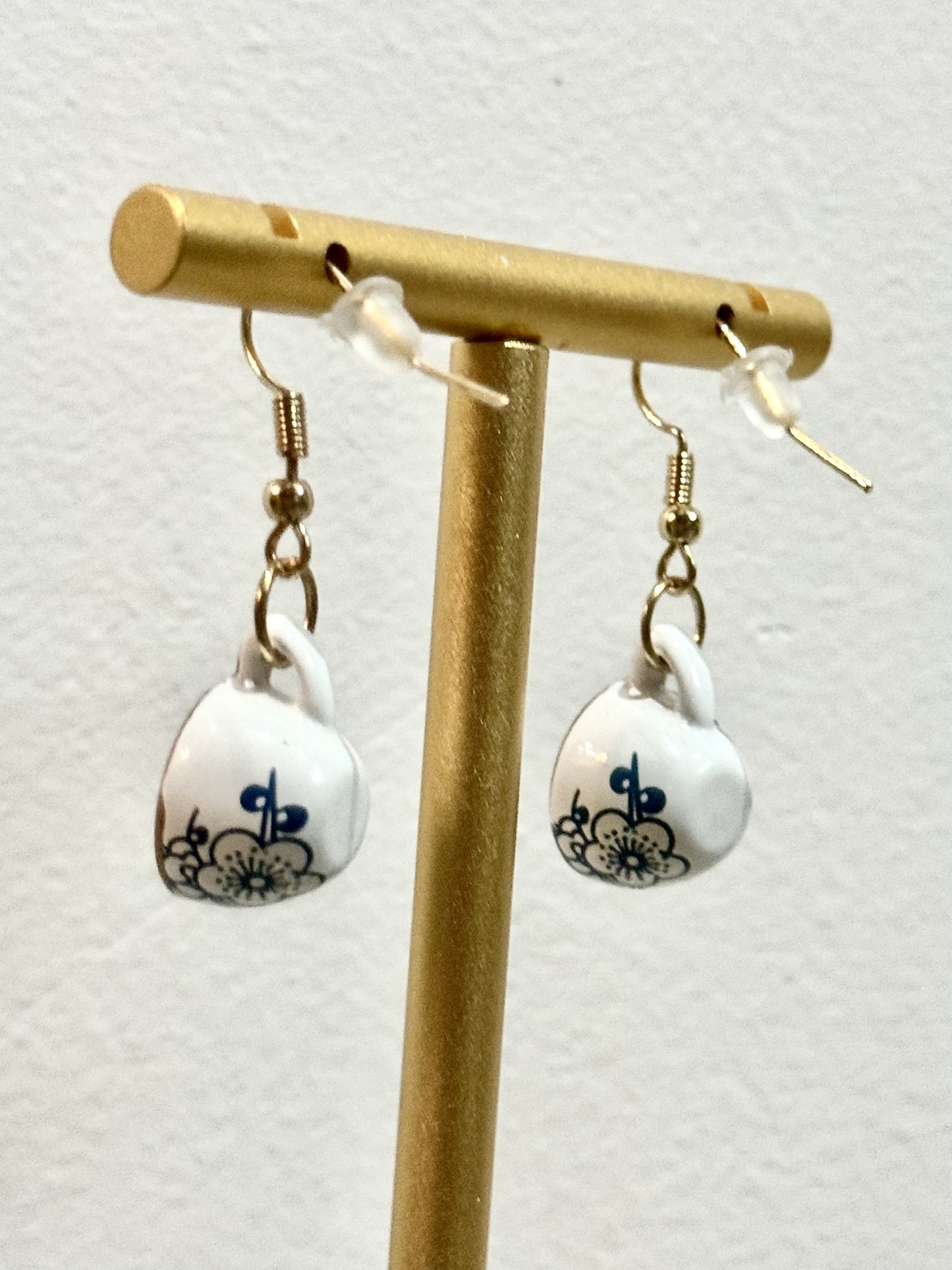 Tea cup stud earrings