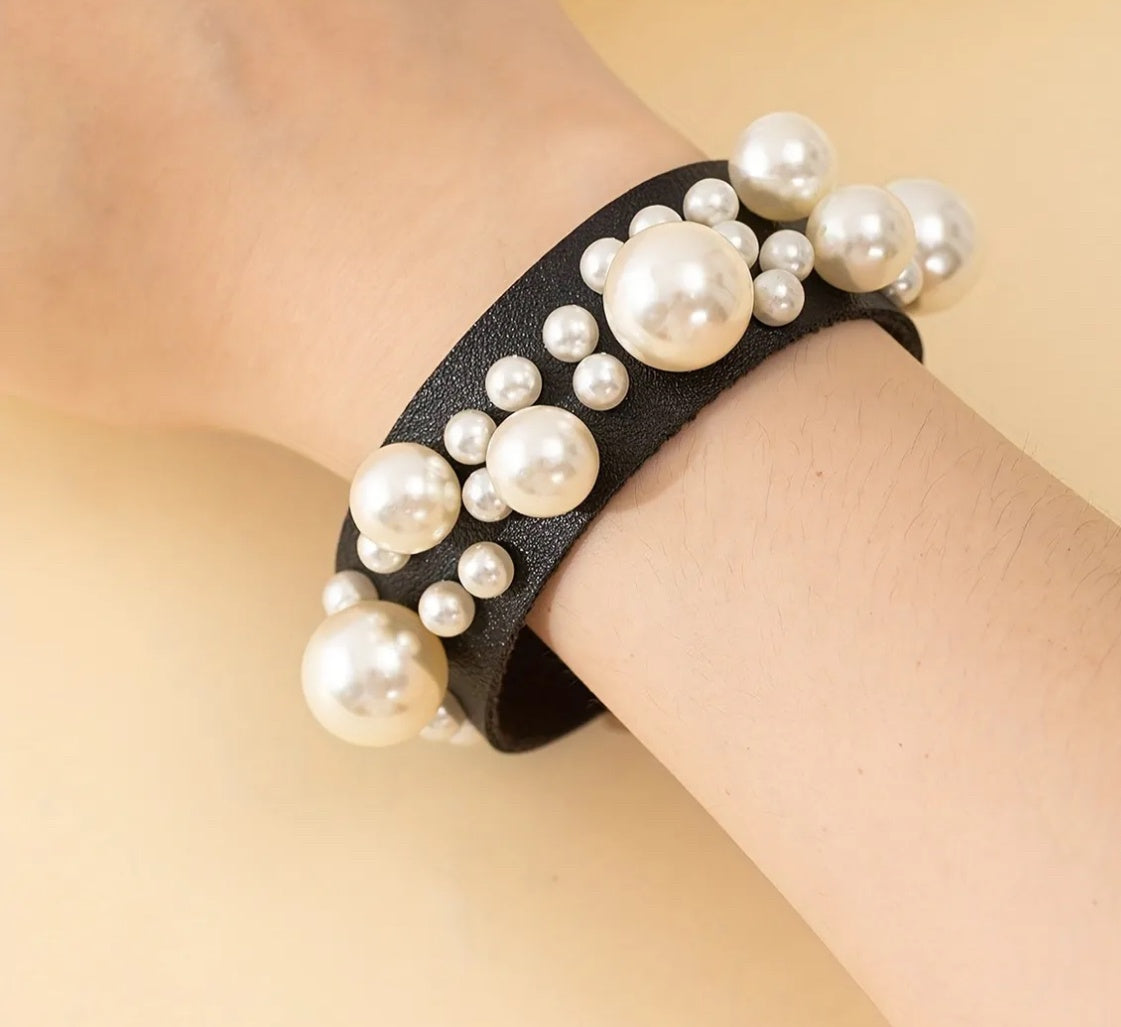 Bracelet en cuir vegan noir perle