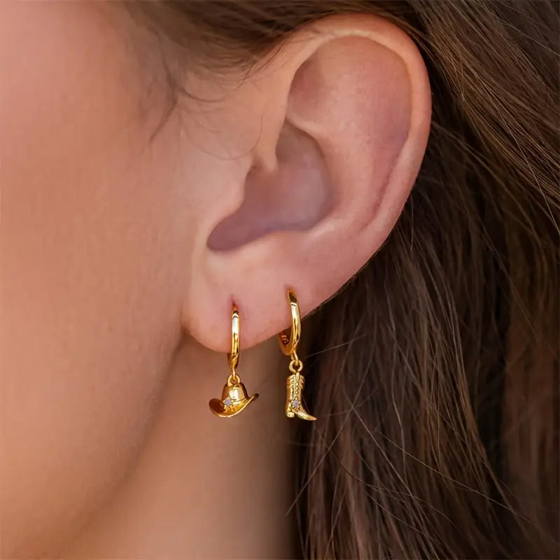 Boucles d'oreilles à breloques chapeau de cowboy et bottes – Or
