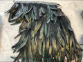 Enveloppement d'épaules et de cou en plumes