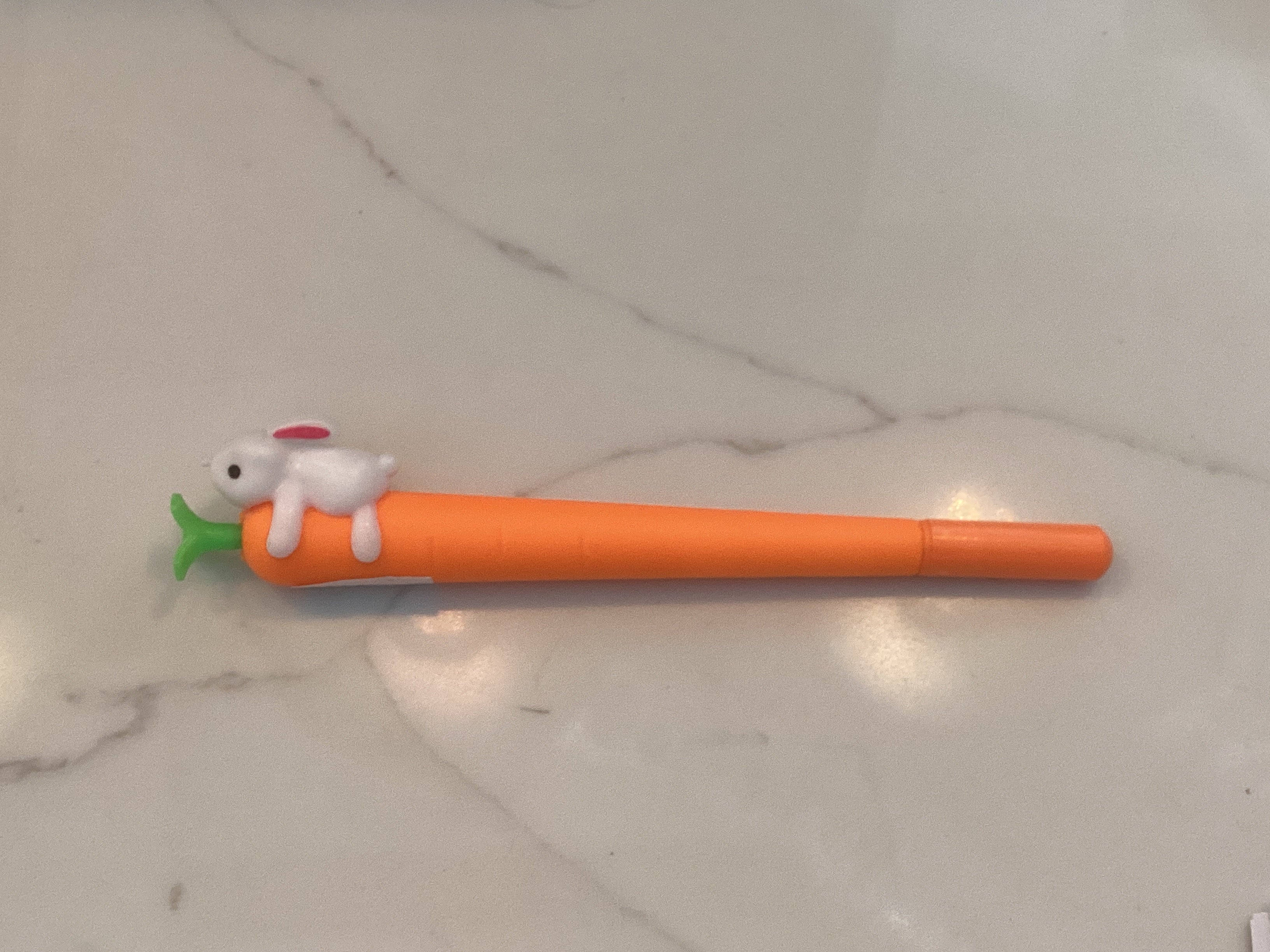 Bunny Hugging Carrot Pen