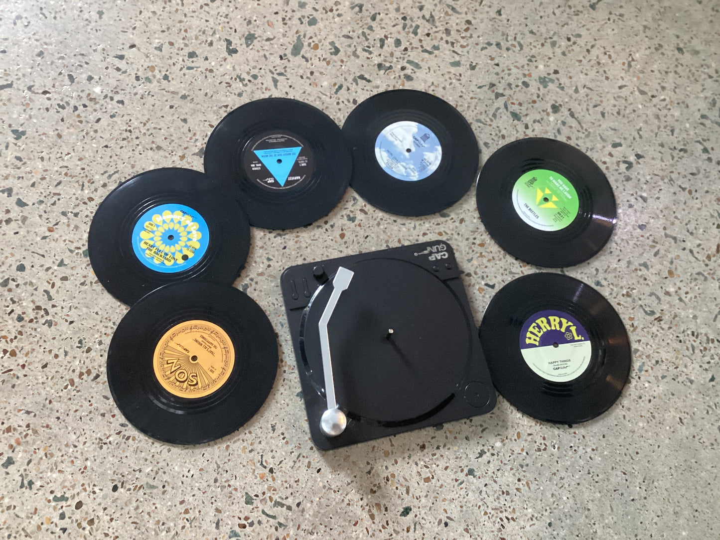 Vinyl Record player with 6 coasters set