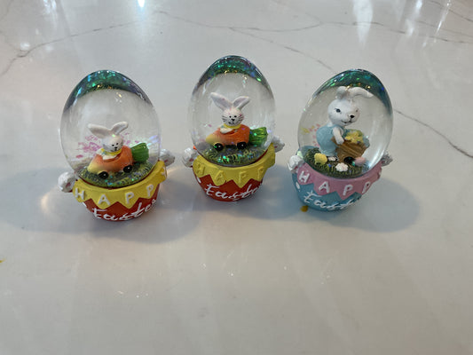 Rabbit Snow Globe